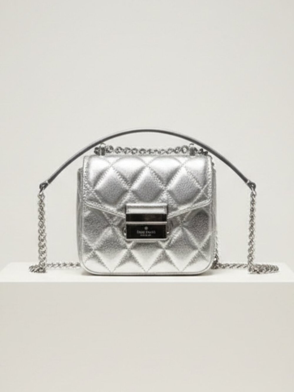 Kate Spade Silver Quilted Crossbody ✨